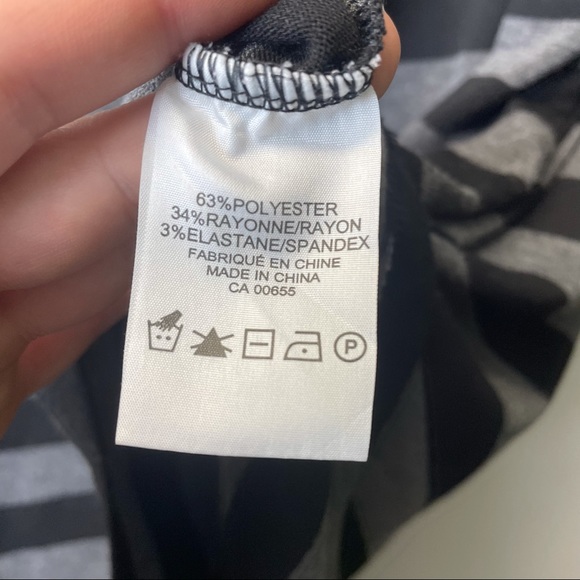 MXM over sized black and grey striped short sleeve top size X - Picture 4 of 4